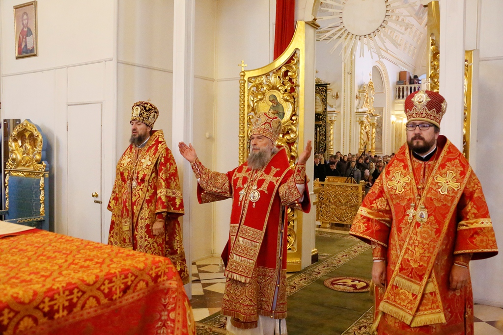 в Свято-Феодоровском кафедральном соборе была совершена Божественная литургия